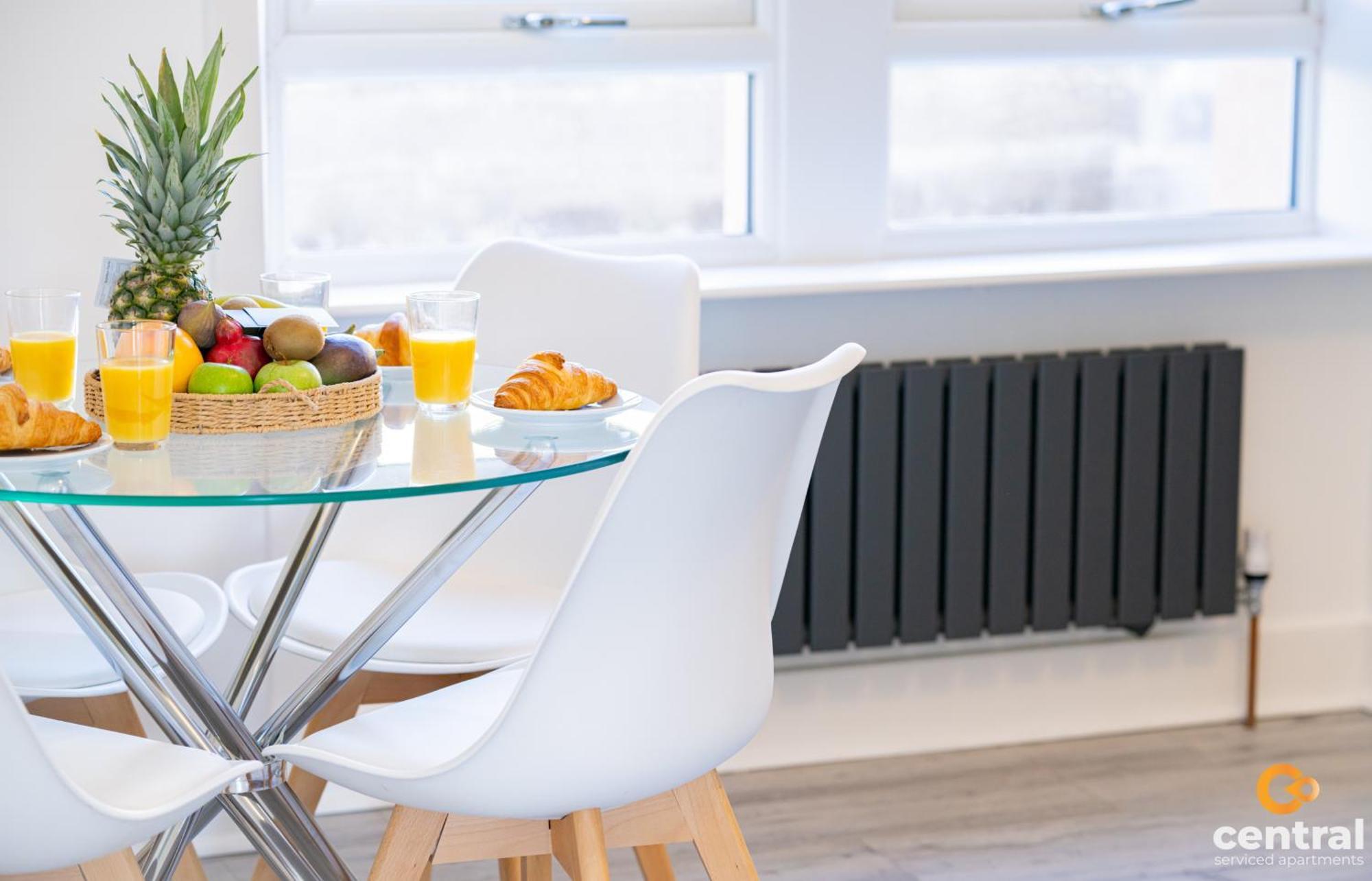 Central Serviced Apartments - 2 Bedroom - Free Street Parking - Fast Wifi - Smart Tvs In All Rooms - Ground Level - Family Neighbourhood - 3 X Double Beds - Heating 24-7 - Trade Stays - Weekly & Monthly Offers Дънди Екстериор снимка