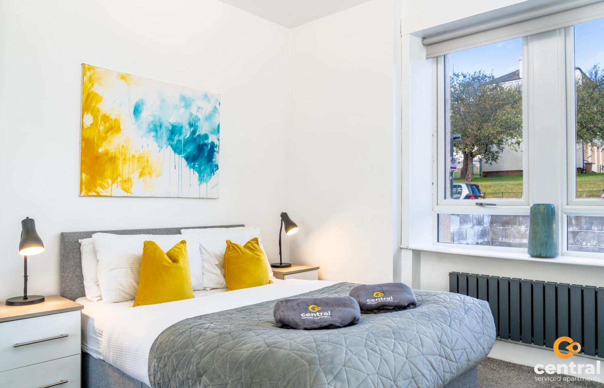 Central Serviced Apartments - 2 Bedroom - Free Street Parking - Fast Wifi - Smart Tvs In All Rooms - Ground Level - Family Neighbourhood - 3 X Double Beds - Heating 24-7 - Trade Stays - Weekly & Monthly Offers Дънди Екстериор снимка